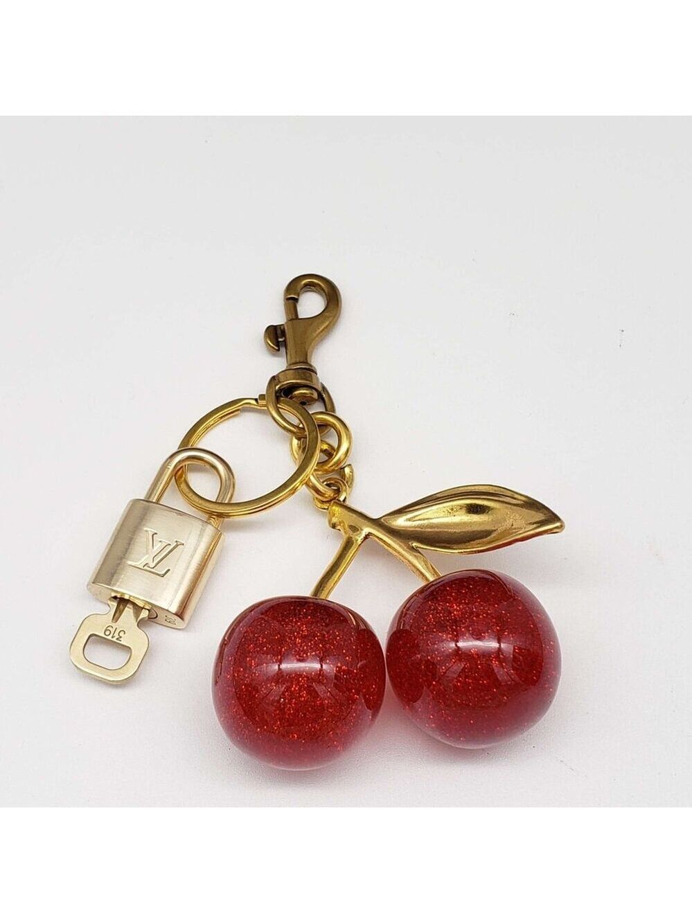 Louis Vuitton Authentic Gold Padlock 🔑 Key + Stylish Bag Unbranded Apple Charm - Picture 6 of 8